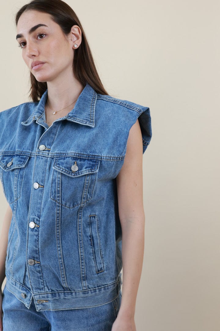 JACKET WITH PAD SHOULDERS