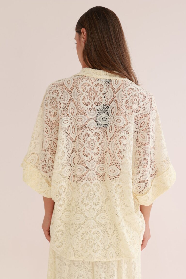 LACE BLOUSE