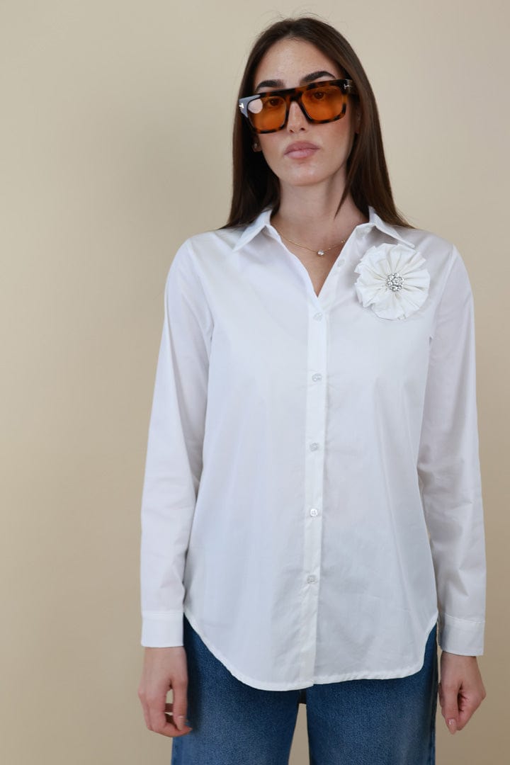 BUTTON SHIRT WITH PIN