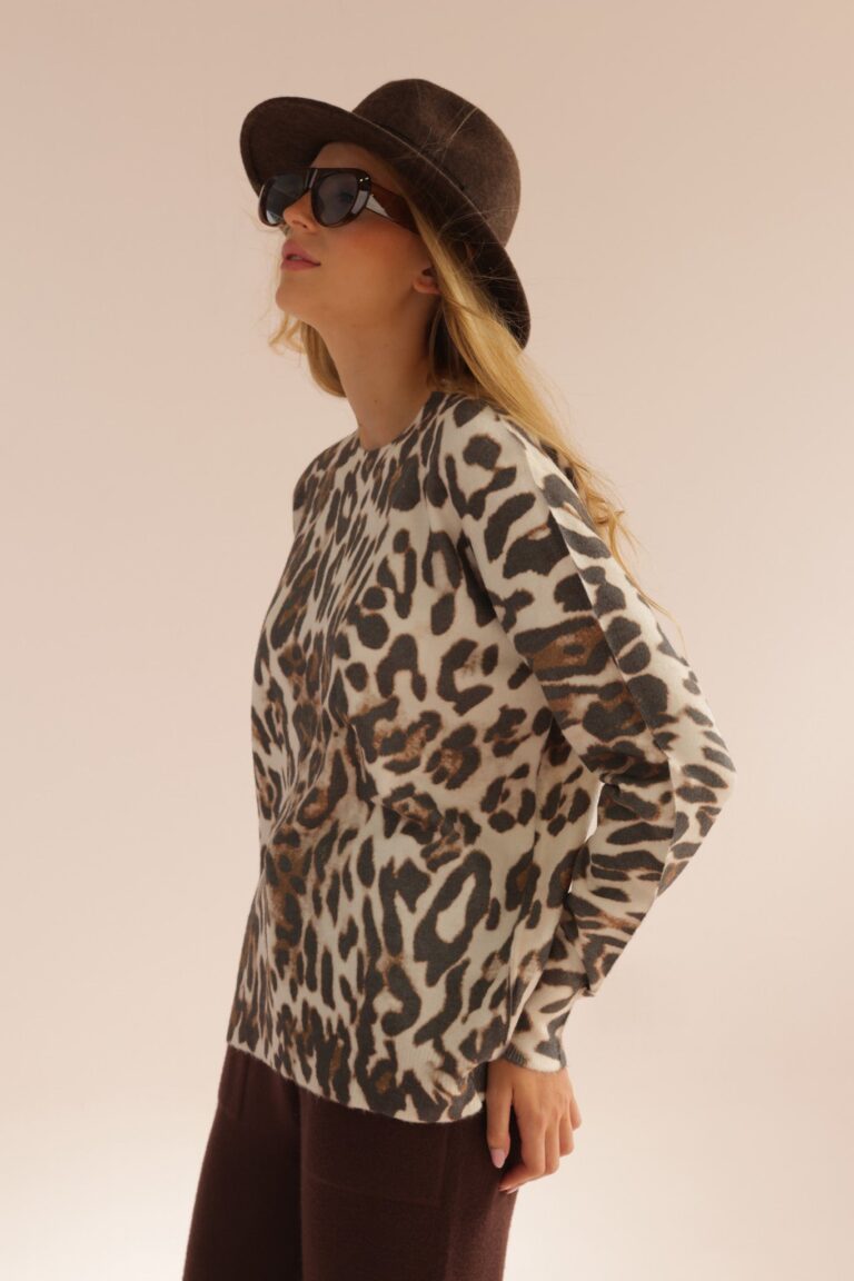 LEOPARD SWEATER