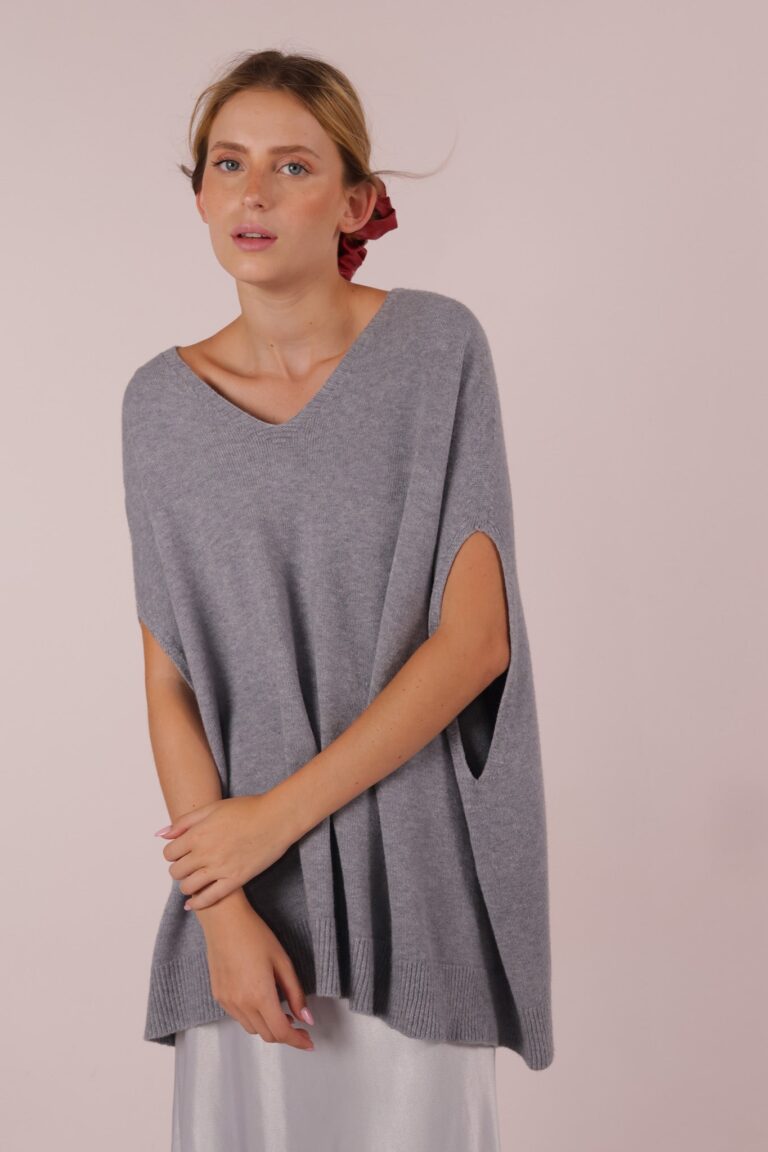 V OVERSIZED NO SLEEVES KNIT